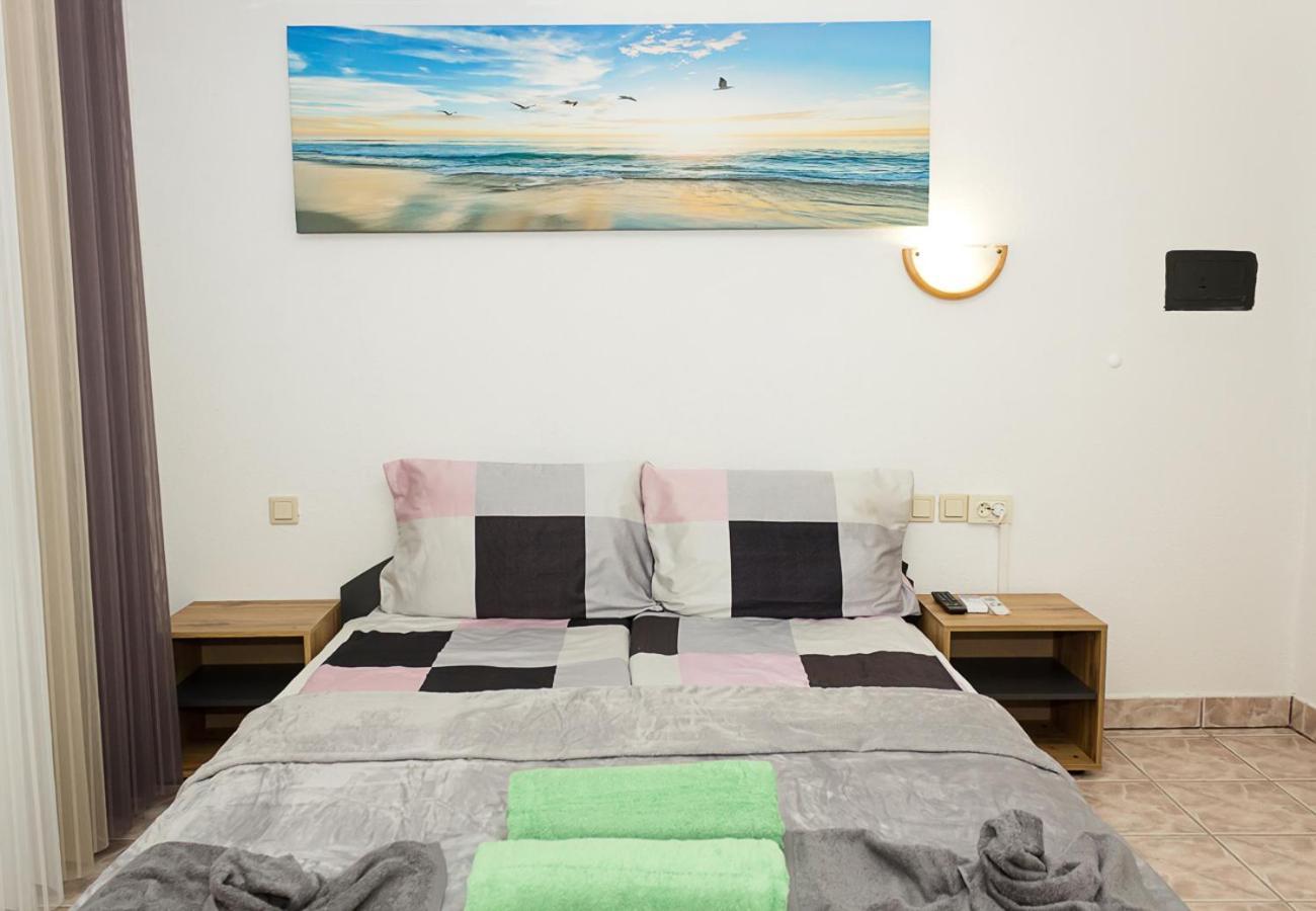 Two Identical Designer 2Bd Flats With Sea View In Balchik By Flat Mаnager Apartman Kültér fotó